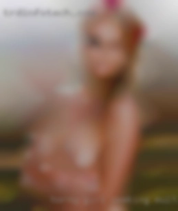 horny girl seeking multiple male partners